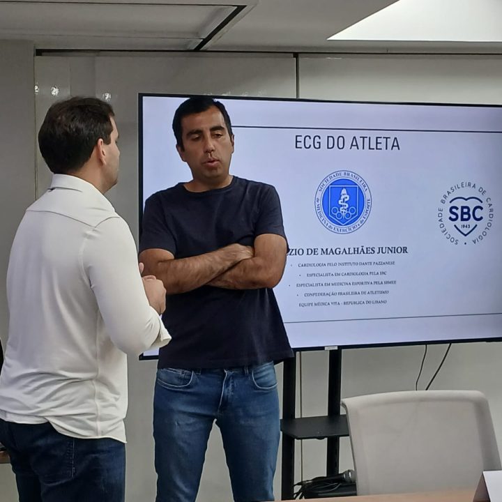 Prof. de Cardiologia do Esporte e da Ergoespirometria no Instituto Versa